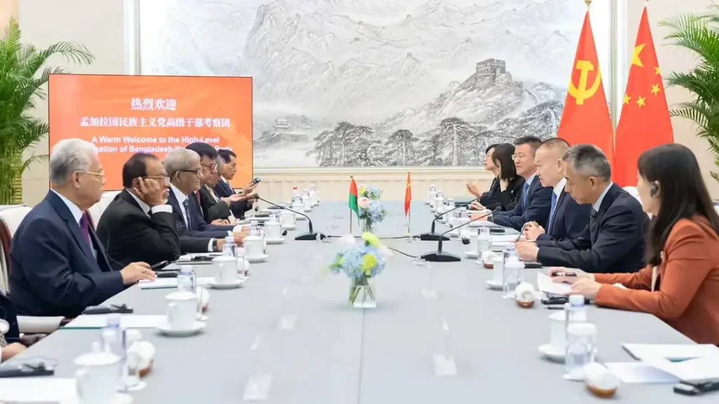 বিএনপি প্রতিনিধি দলের সঙ্গে চীনের নেতাদের বৈঠক