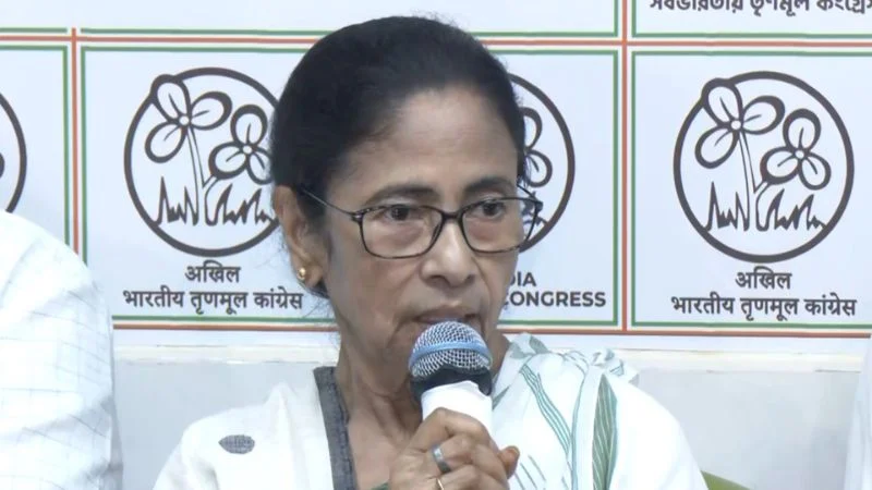 ভোটে হারিনি, কেন পদত্যাগ করব: মমতা